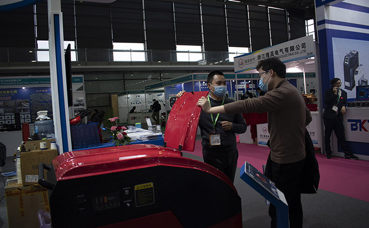 電動(dòng)細(xì)水霧探討.jpg 電動(dòng)細(xì)水霧探討.jpg